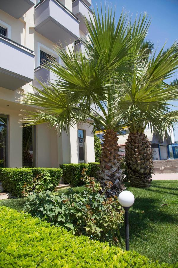 Hotel Giorgio Athena Bagian luar foto