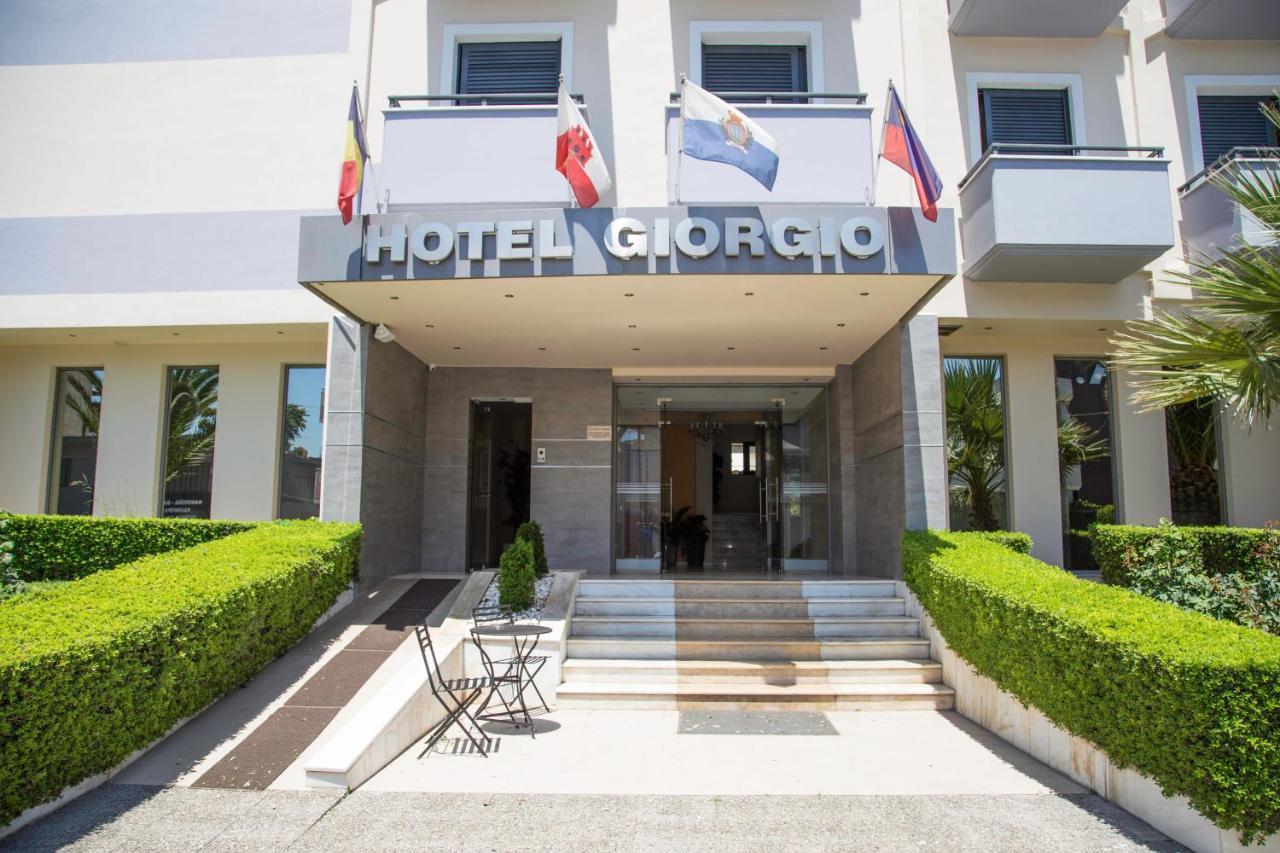 Hotel Giorgio Athena Bagian luar foto