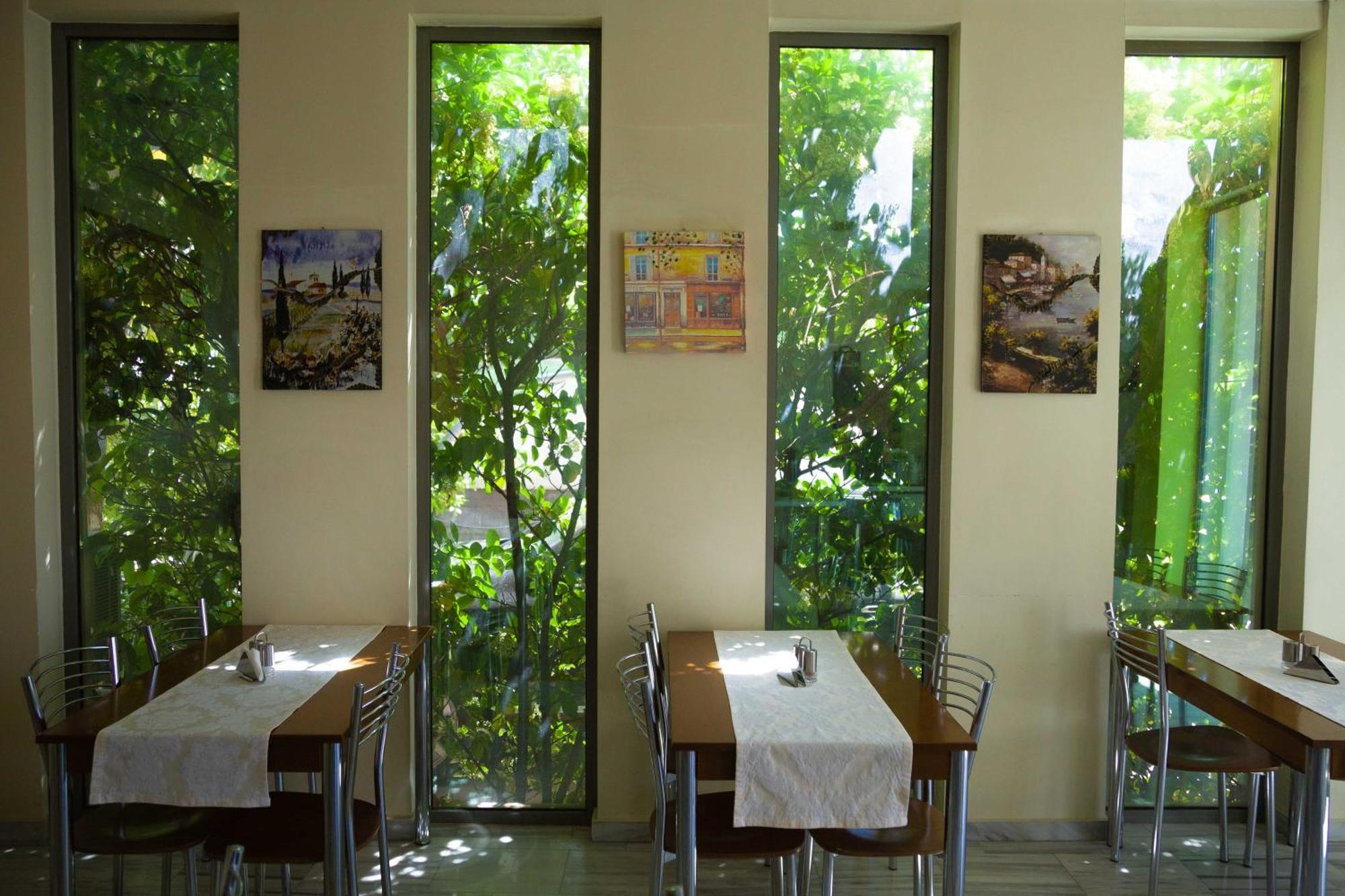 Hotel Giorgio Athena Bagian luar foto