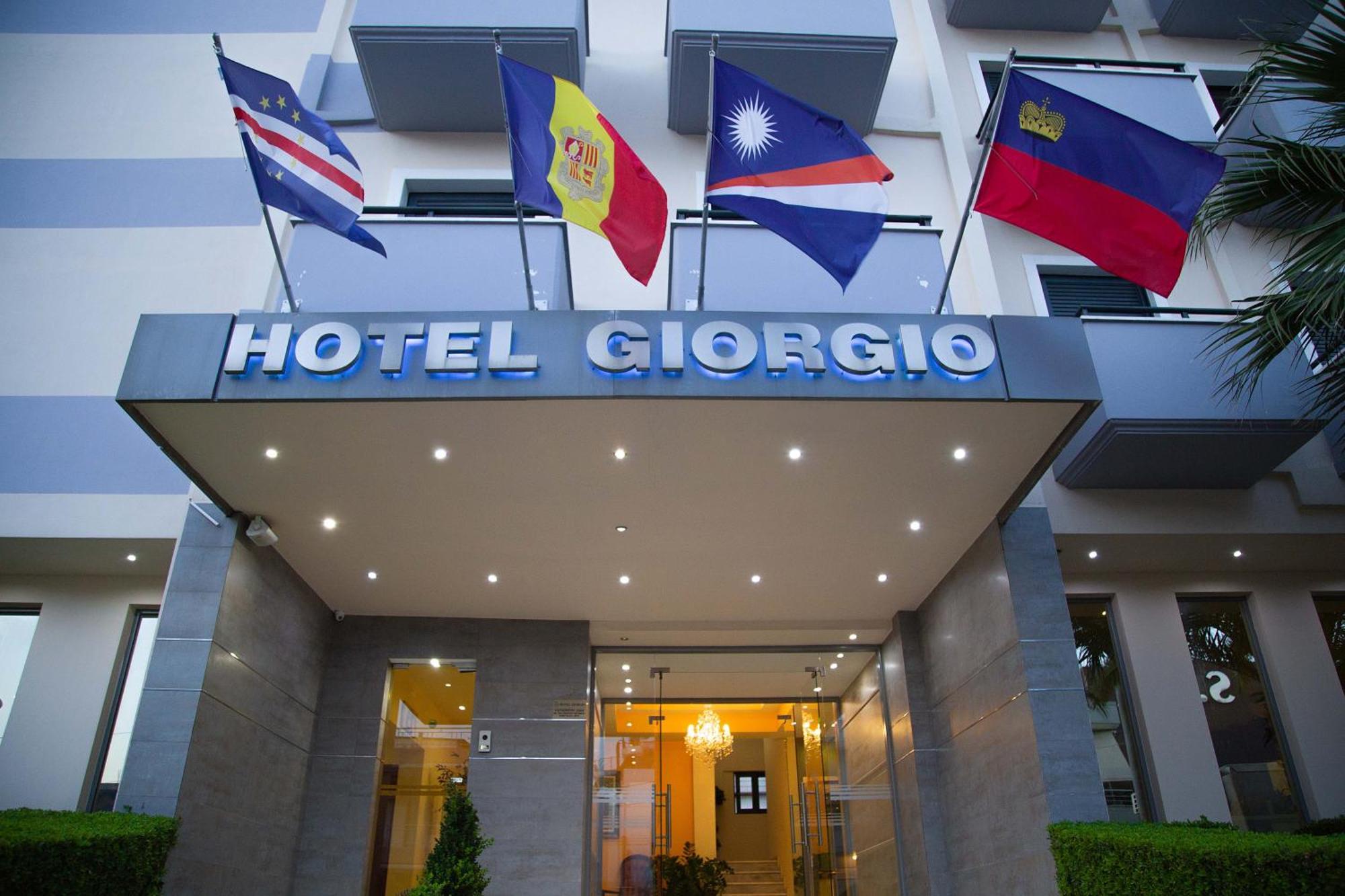 Hotel Giorgio Athena Bagian luar foto